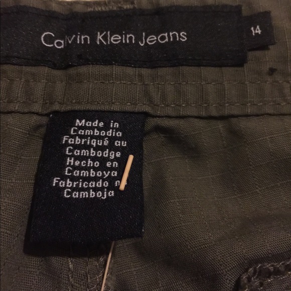 Calvin Klein capris - Picture 4 of 8